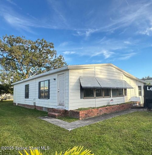 1973 Mango St Ne, Palm Bay, FL, 32905-3334 | Card Image