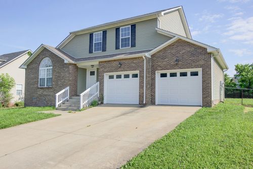 1537 Apache Way, Clarksville, TN, 37042-8179 | Card Image