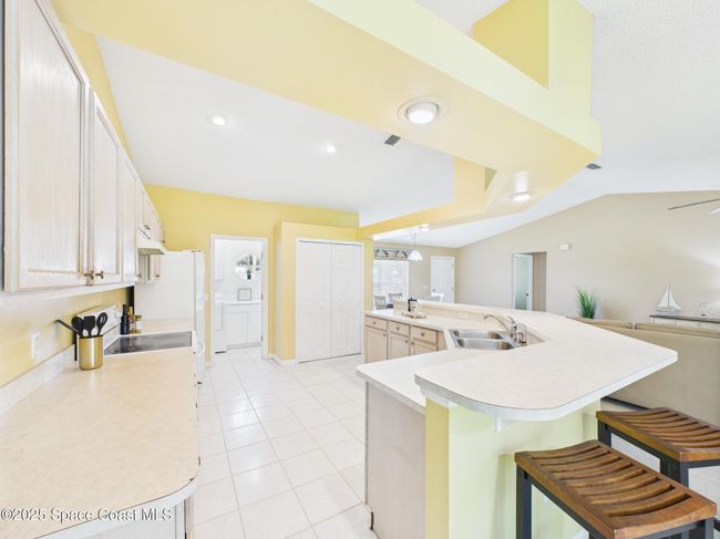 552 Biscayne Ln, House other with 3 bedrooms, 2 bathrooms and null parking in SEBASTIAN FL | Image 15