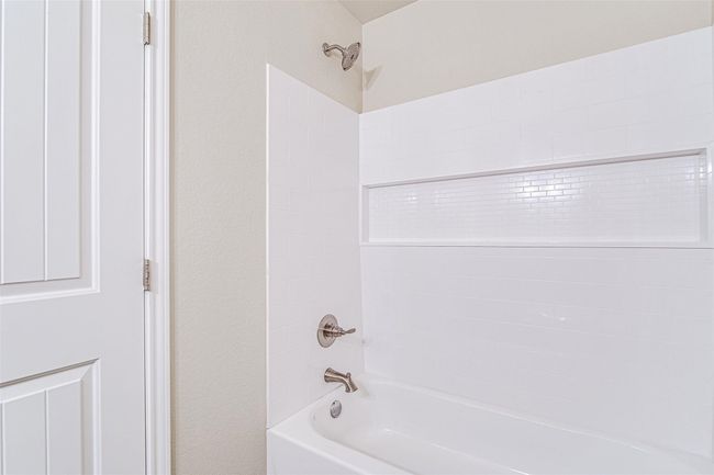 202 - 200 Honey Bee Dr, Home with 3 bedrooms, 2 bathrooms and null parking in Joshua TX | Image 15