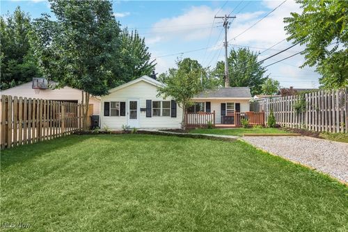 20969 Stanford Ave, Fairview Park, OH, 44126-1436 | Card Image