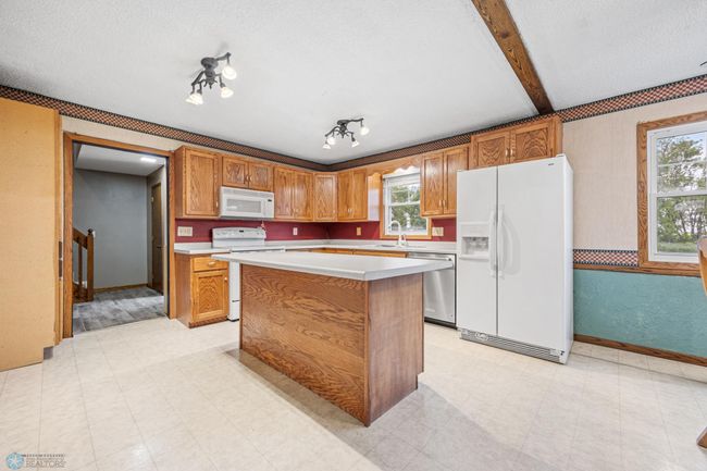 Kitchen | Image 11