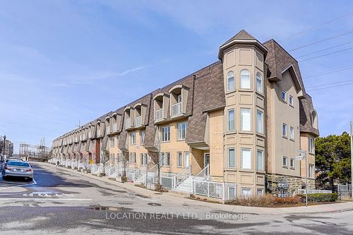 124-75 Turntable Cres, Toronto, ON, M6H4K8 | Card Image