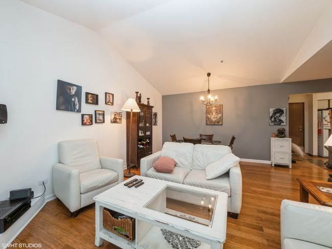 APT-304 - 671 Hapsfield Ln, Condo with 2 bedrooms, 2 bathrooms and 1 parking in Buffalo Grove IL | Image 5