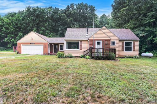 7653 Hart Rd, Holton, MI, 49425-9517 | Card Image