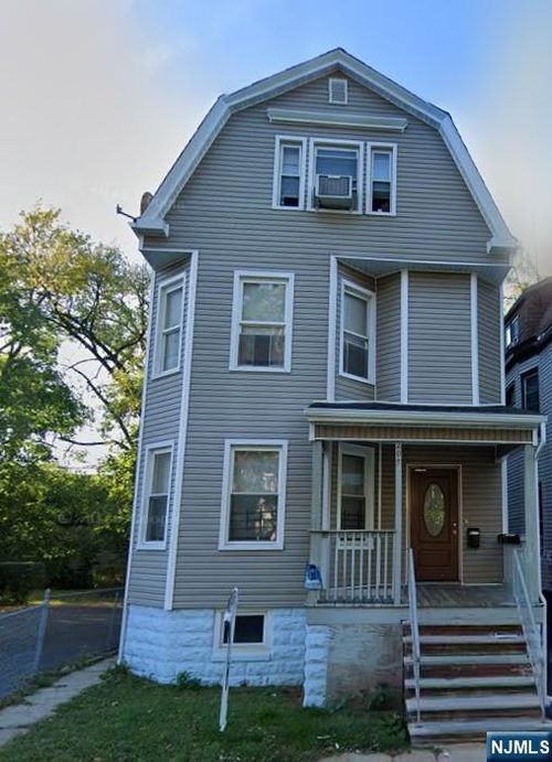 205 Clinton St, East Orange, NJ, 07017-3947 | Card Image