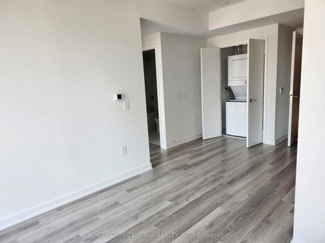 1602 - 238 Simcoe St, Condo with 1 bedrooms, 1 bathrooms and null parking in Toronto ON | Image 4