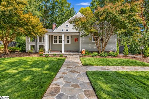 19 E Mountainview Ave, Greenville, SC, 29609-4742 | Card Image