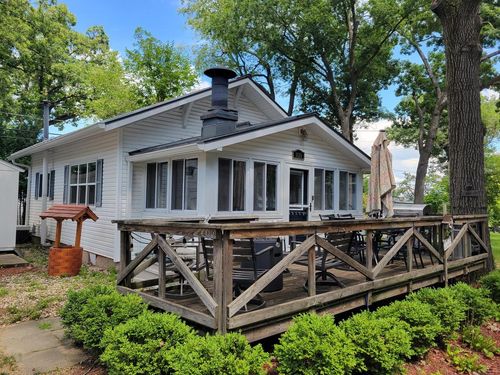 1610 Jackson Park Drive, Delavan, WI, 53115 | Card Image