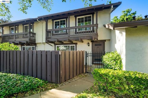 36405 Sereno Cmn, Fremont, CA, 94536-2710 | Card Image