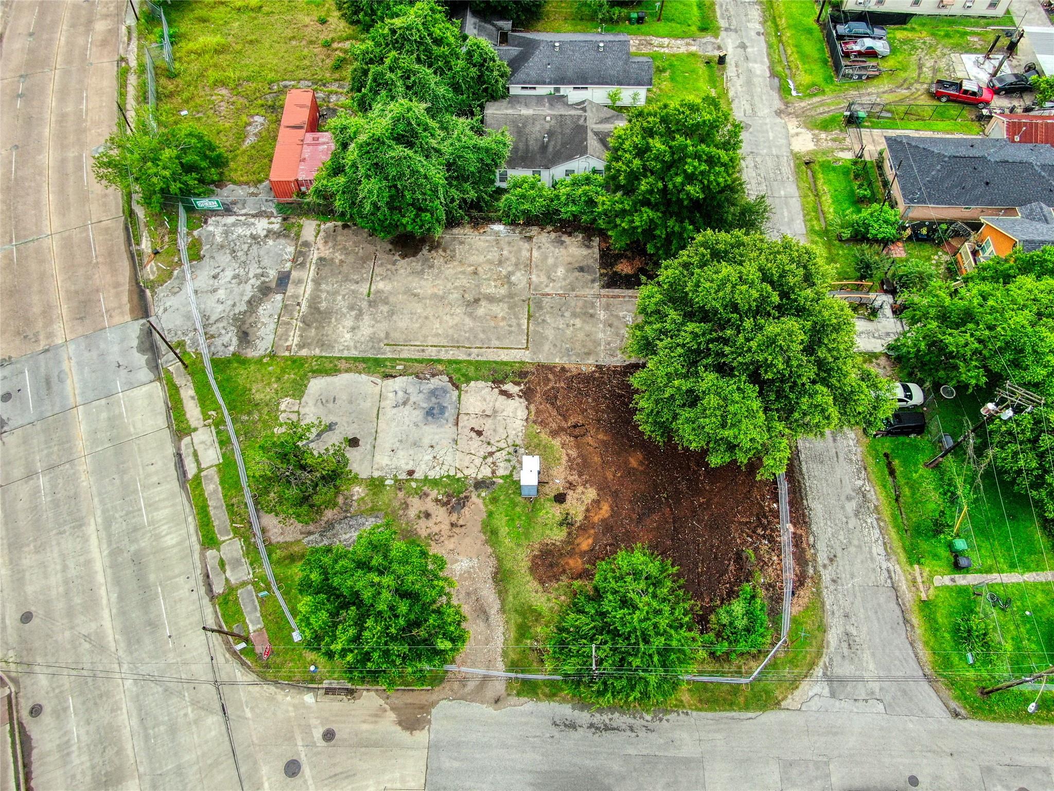 Land in Houston 4