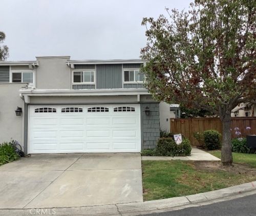 8322 Padrino Cir, Huntington Beach, CA, 92646-1633 | Card Image