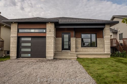 937 Katia Street, The Nation, ON, K0A2M0 | Card Image