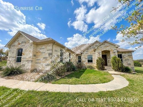 124 Sunrise Cir, Liberty Hill, TX, 78642-3952 | Card Image