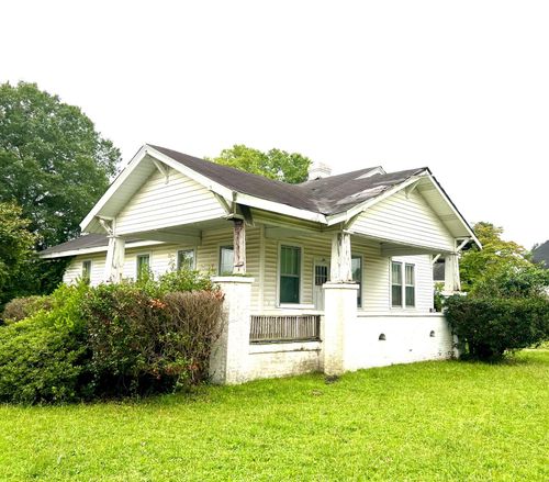 100 W Byrd St, Timmonsville, SC, 29161-1402 | Card Image