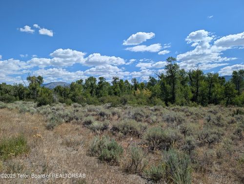2339 Talon Cir, Driggs, ID, 83422-5377 | Card Image