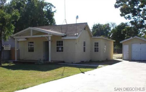 3925 Mennes Ave, Riverside, CA, 92509-6790 | Card Image