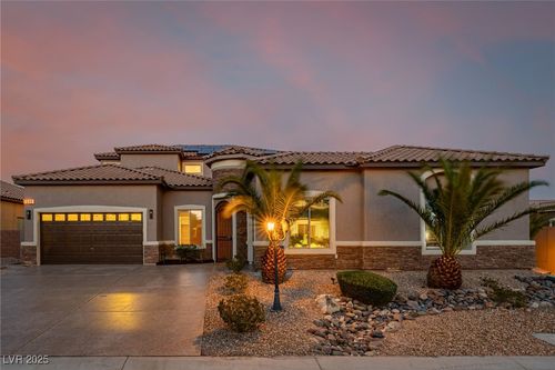 7682 Rafter Ct, Las Vegas, NV, 89139-8724 | Card Image