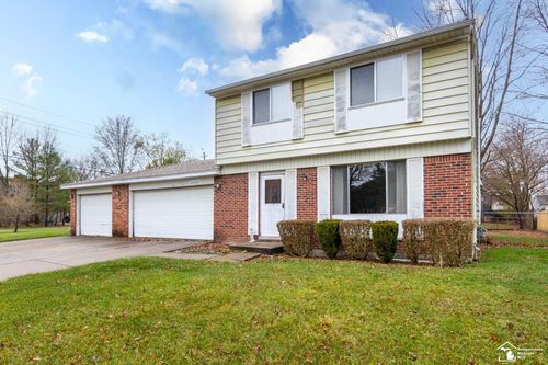 30482 Dover St, Flat Rock, MI, 48134-1473 | Card Image