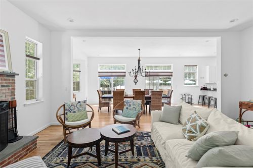 120 Talmage Farm Ln, East Hampton, NY, 11937-4301 | Card Image