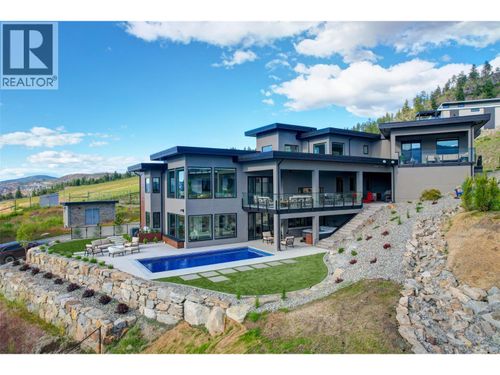 3645 Mckinley Beach Dr, Kelowna, BC, V1V3G2 | Card Image