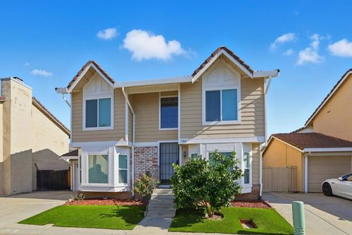 7266 Sleepy Creek Dr, San Jose, CA, 95120-3431 | Card Image