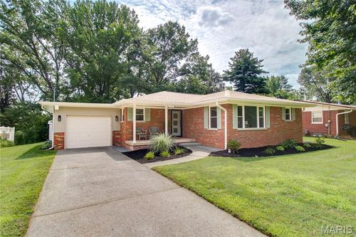 5103 Staten Dr, Godfrey, IL, 62035-1523 | Card Image