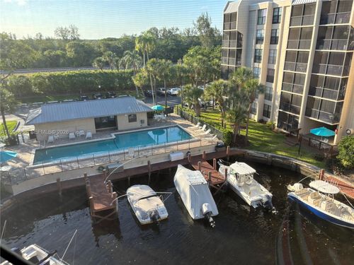 5060-21 Royal Palm Way, Boca Raton, FL, 33432-7866 | Card Image