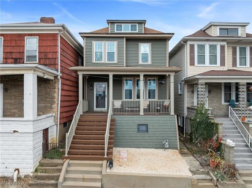 607 W Vine St, Martins Ferry, OH, 43935-1246 | Card Image