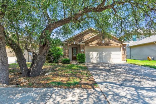 204 Chickadee Ln, Leander, TX, 78641-2704 | Card Image