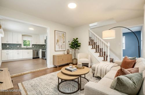 32 Bruning Ln, Spotswood, NJ, 08884-1802 | Card Image
