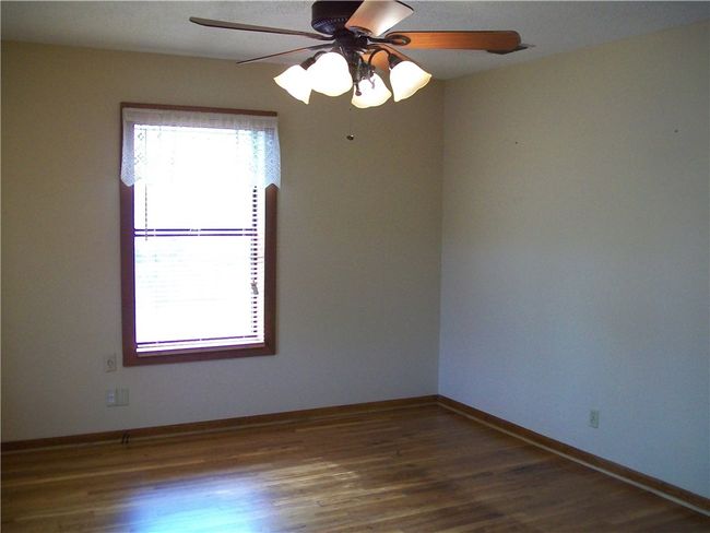 310 E Cedar St, House other with 4 bedrooms, 1 bathrooms and 4 parking in Bertram TX | Image 7