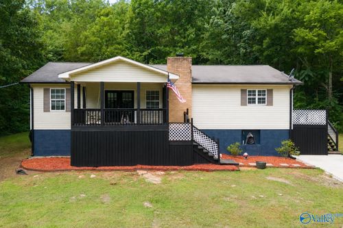 1050 Old Gurley Pike, New Hope, AL, 35760-9067 | Card Image