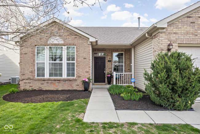 6537 Amherst Way, House other with 3 bedrooms, 2 bathrooms and null parking in Zionsville IN | Image 4