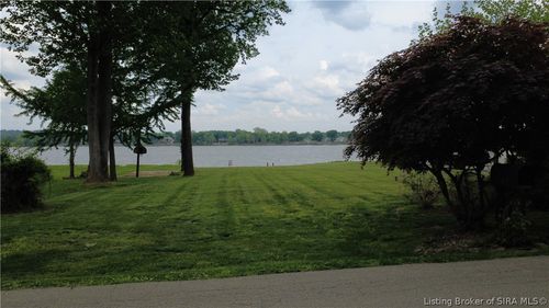 b-5820 Upper River Rd, Jeffersonville, IN, 47130-8406 | Card Image