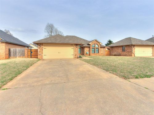 320 N Jasper Way, Mustang, OK, 73064-2053 | Card Image