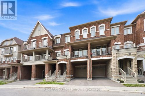 32 Shiff Cres, Brampton, ON, L6Z0H6 | Card Image