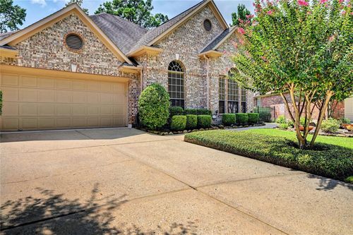 7 N Spring Brook Ct, The Woodlands, TX, 77382-2631 | Card Image