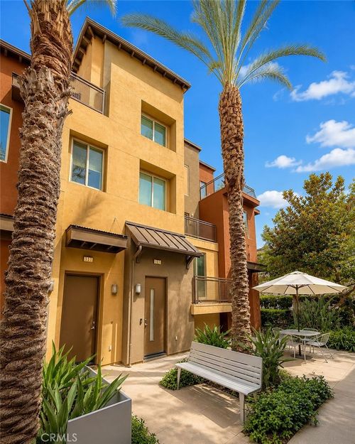 575 Rockefeller, Irvine, CA, 92612-8114 | Card Image