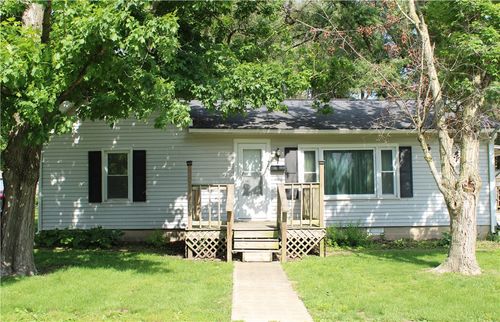 405 S Charles St, Shelbyville, IL, 62565-1941 | Card Image