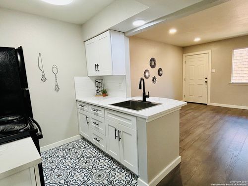 apt-138-1045 Shook Ave, San Antonio, TX, 78212-2559 | Card Image