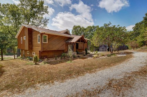 7681 N Farm Road 43, Ash Grove, MO, 65604-8765 | Card Image