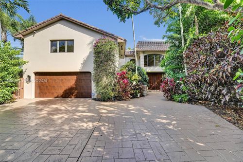 2941 Fairway Dr, Hollywood, FL, 33021-2938 | Card Image