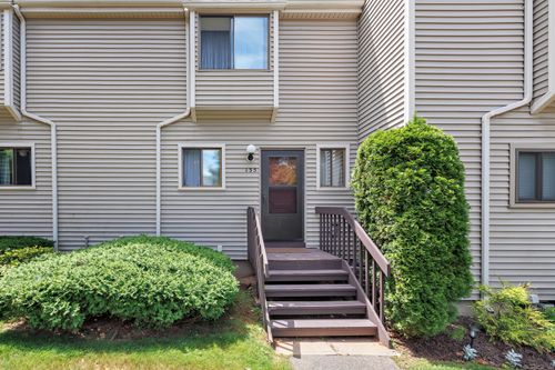 135-560 Yale Ave, Meriden, CT, 06450-8177 | Card Image