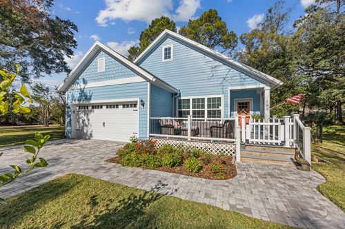 307 Elm St, Fernandina Beach, FL, 32034-4256 | Card Image