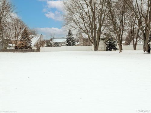 S S Genesee Rd, Grand Blanc, MI, 48439 | Card Image