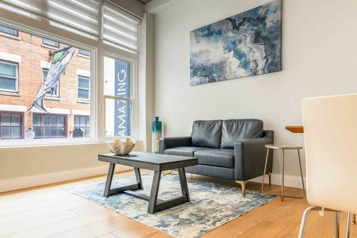 204-44 Bromfield St, Boston, MA, 02108-4909 | Card Image