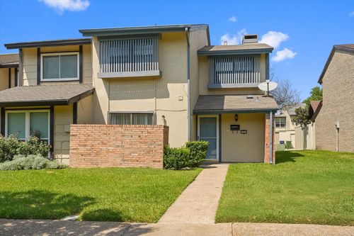 2023 Court Pl, Garland, TX, 75041-4804 | Card Image