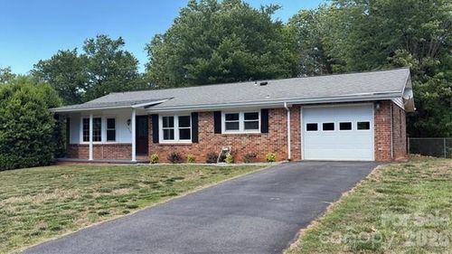3-242 Edgewood Cir, Morganton, NC, 28655-8021 | Card Image