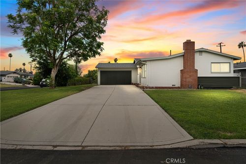5642 Osbun Rd, San Bernardino, CA, 92404 | Card Image